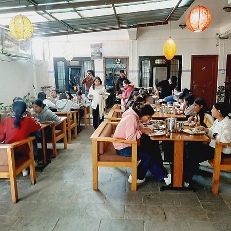 Hotel Lake N Yeti Pokhara Dış mekan fotoğraf