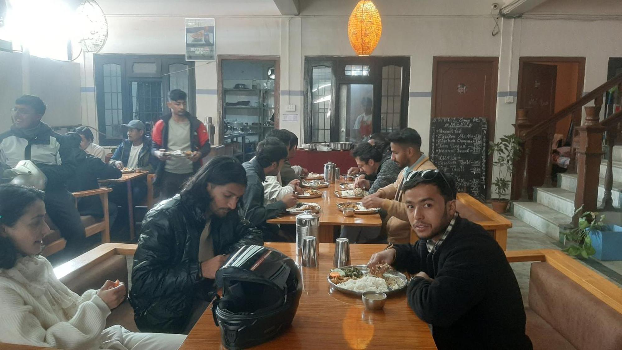 Hotel Lake N Yeti Pokhara Dış mekan fotoğraf